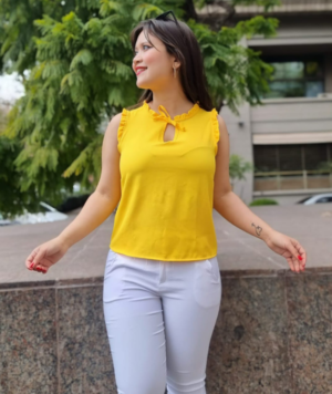 Musculosa de crep con Lazo