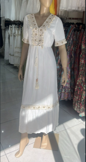 Vestido Blanco Bordado importado de Brasil