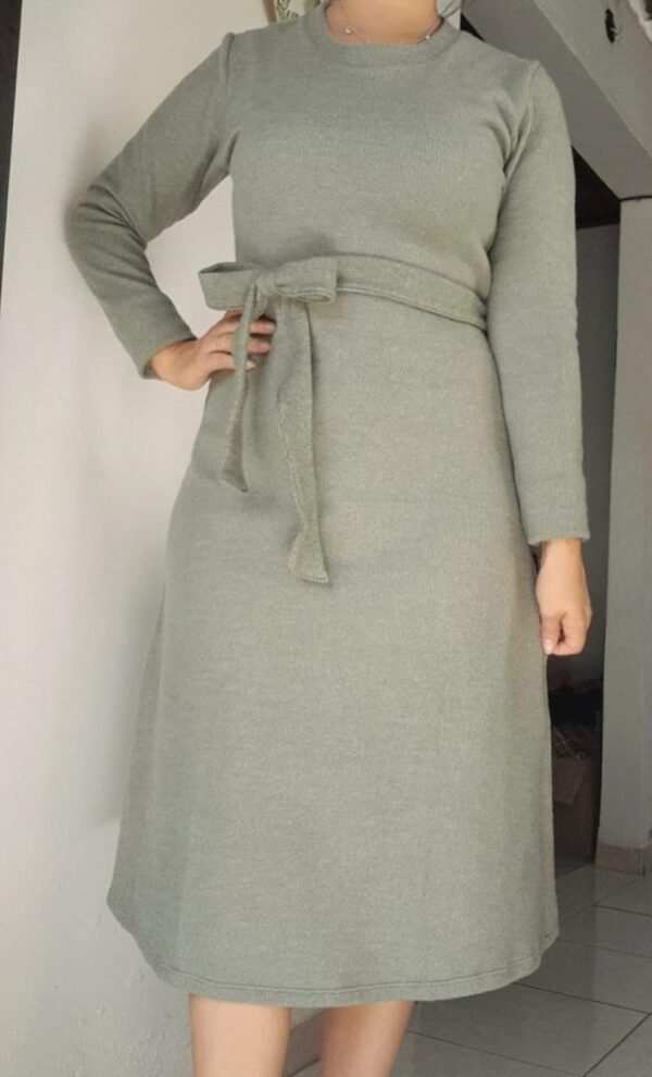 Vestido de lanilla recto con lazo